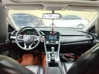 Honda Civic 2019, 64800 км, за 7989.84 USD - фото 10