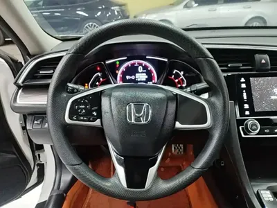 Honda Civic 2019, 64800 км, за 7989.84 USD - фото 11