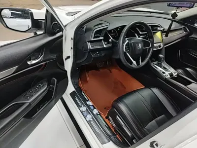 Honda Civic 2019, 64800 км, за 7989.84 USD - фото 16