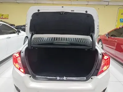 Honda Civic 2019, 64800 км, за 7989.84 USD - фото 19