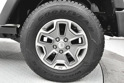 Jeep Wrangler 2017, 78192 км, за 13976.46 USD - фото 6