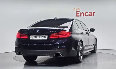 BMW 5-Series 2018, 50936 км, за 18136.9 USD