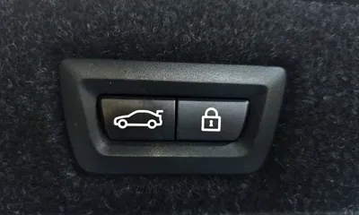 BMW 5-Series 2018, 50936 км, за 18136.9 USD - фото 20