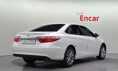 Toyota Camry 2016, 116708 км, за 7877.12 USD