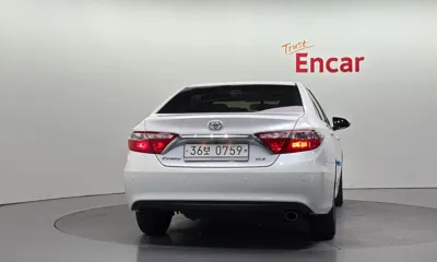 Toyota Camry 2016, 116708 км, за 7877.12 USD