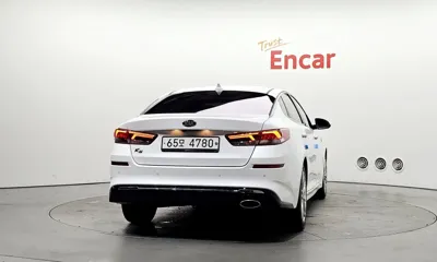 Kia K5 2019, 95692 км, за 8861.76 USD
