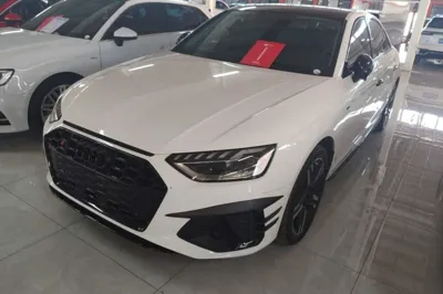 Audi A4L · 2022 год