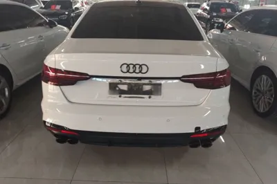 Audi A4L 2022, 42000 км, за 28129 USD