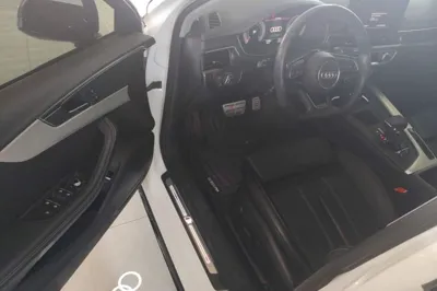 Audi A4L 2022, 42000 км, за 28129 USD - фото 18