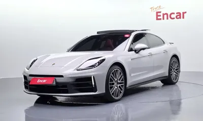 Porsche Panamera · 2025 год