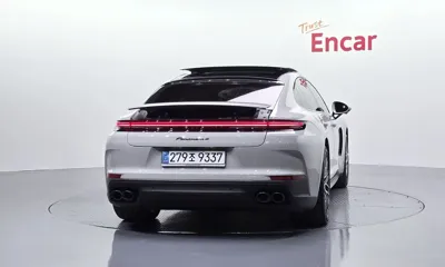 Porsche Panamera 2025, 9009 км, за 116445.59 USD