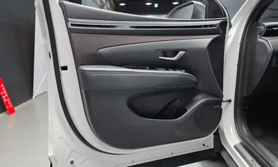 Hyundai Tucson 2022, 33840 км, за 17255.97 USD - фото 24