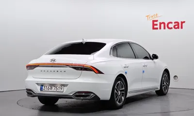 Hyundai Grandeur 2023, 94627 км, за 13596.16 USD