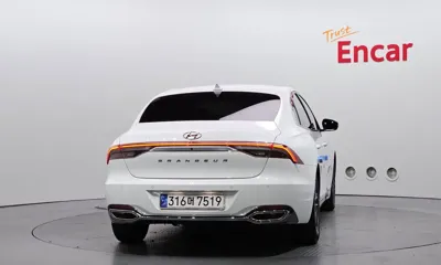 Hyundai Grandeur 2023, 94627 км, за 13596.16 USD