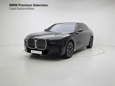BMW 7-Series · 2025 год