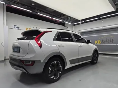Kia Niro 2023, 212655 км, за 10402.04 USD