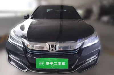 Honda Accord 2016, 175900 км, за 11055 USD