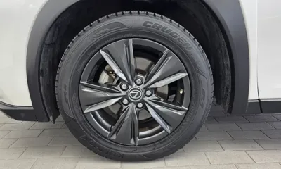 Lexus UX 2019, 65842 км, за 18839.25 USD