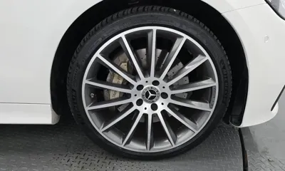 Mercedes-Benz E-Class 2021, 42174 км, за 24937.64 USD