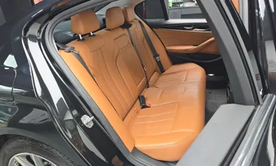 BMW 5-Series 2018, 101945 км, за 661019.77 USD - фото 11