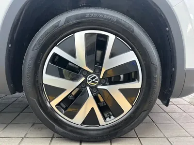 Volkswagen Tayron 2023, 55000 км, за 21979.63 USD - фото 21
