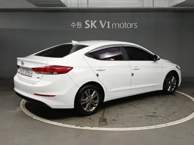 Hyundai Avante 2016, 187086 км, за 4206.31 USD
