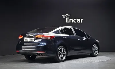 Kia K3 2016, 129540 км, за 5392.93 USD
