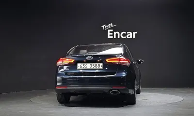 Kia K3 2016, 129540 км, за 5392.93 USD