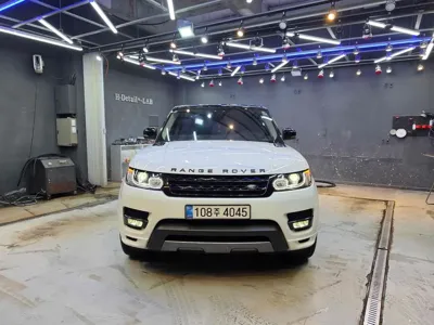 Land Rover Range Rover Sport 2017, 102000 км, за 21777.28 USD