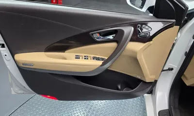 Hyundai Grandeur 2016, 49542 км, за 6236.05 USD - фото 24