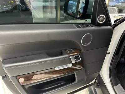 Land Rover Range Rover 2018, 130000 км, за 73276.98 USD - фото 9