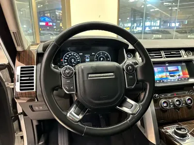 Land Rover Range Rover 2018, 130000 км, за 73276.98 USD - фото 15