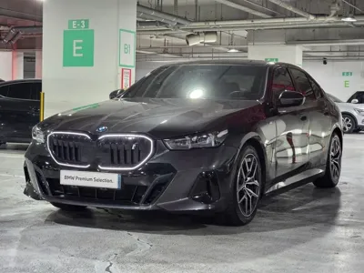 BMW i5 · 2024 год