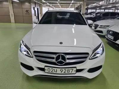 Mercedes-Benz C-Class 2018, 25000 км, за 14310.1 USD