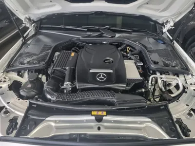 Mercedes-Benz C-Class 2018, 25000 км, за 14310.1 USD - фото 6