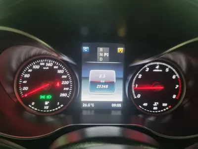 Mercedes-Benz C-Class 2018, 25000 км, за 14310.1 USD - фото 8