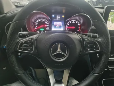 Mercedes-Benz C-Class 2018, 25000 км, за 14310.1 USD - фото 14