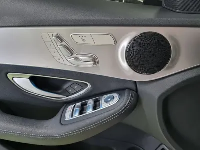 Mercedes-Benz C-Class 2018, 25000 км, за 14310.1 USD - фото 19