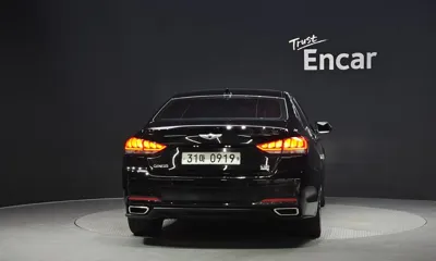 Hyundai Genesis 2016, 104920 км, за 8125.85 USD