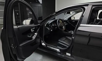 Mercedes-Benz C-Class 2016, 80061 км, за 9072.84 USD - фото 11