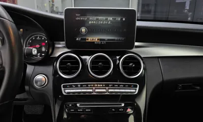Mercedes-Benz C-Class 2016, 80061 км, за 9072.84 USD - фото 14