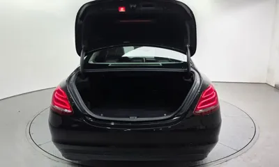 Mercedes-Benz C-Class 2016, 80061 км, за 9072.84 USD - фото 20
