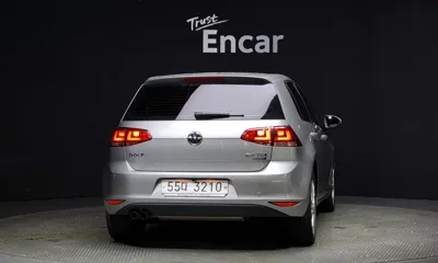 Volkswagen Golf 2013, 56165 км, за 7201.85 USD