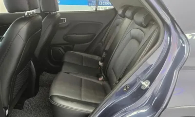 Hyundai Venue 2020, 66341 км, за 9188.27 USD - фото 12