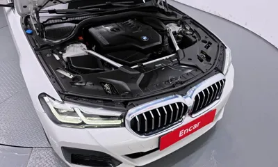 BMW 5-Series 2022, 46214 км, за 25486.06 USD - фото 6