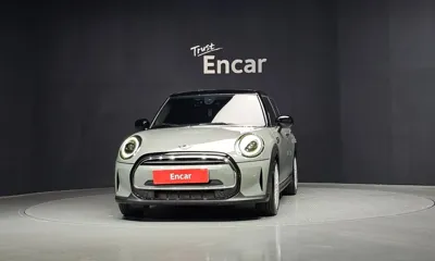 MINI Cooper 2022, 36949 км, за 15953.63 USD