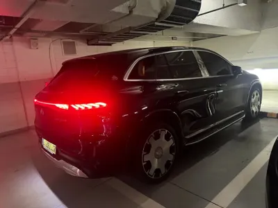 Mercedes-Benz EQS 2025, 16000 км, за 136745.4 USD