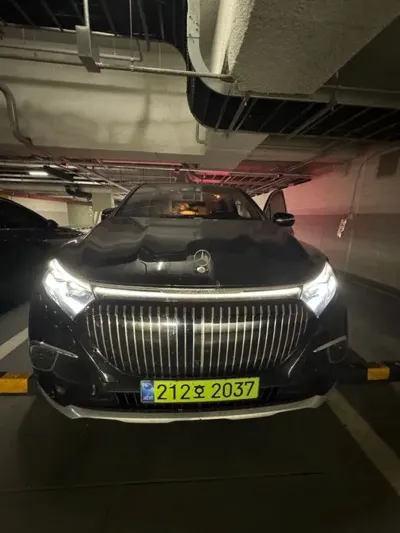 Mercedes-Benz EQS 2025, 16000 км, за 136745.4 USD