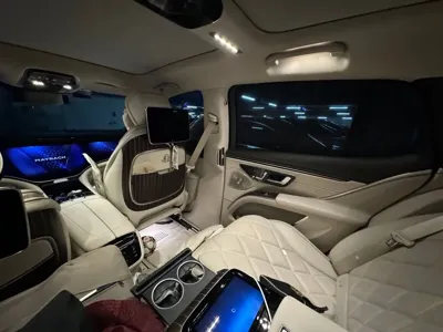Mercedes-Benz EQS 2025, 16000 км, за 136745.4 USD - фото 10