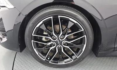 Kia K5 2023, 87714 км, за 16148.98 USD